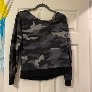 Loose for pink sweater